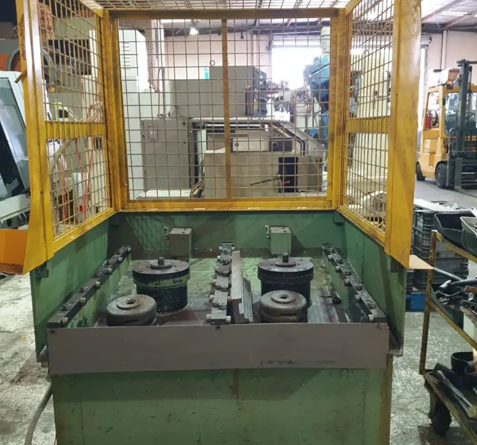 Mori Seiki MV40A Twin Pallet VMC TRT#40 - Image 4