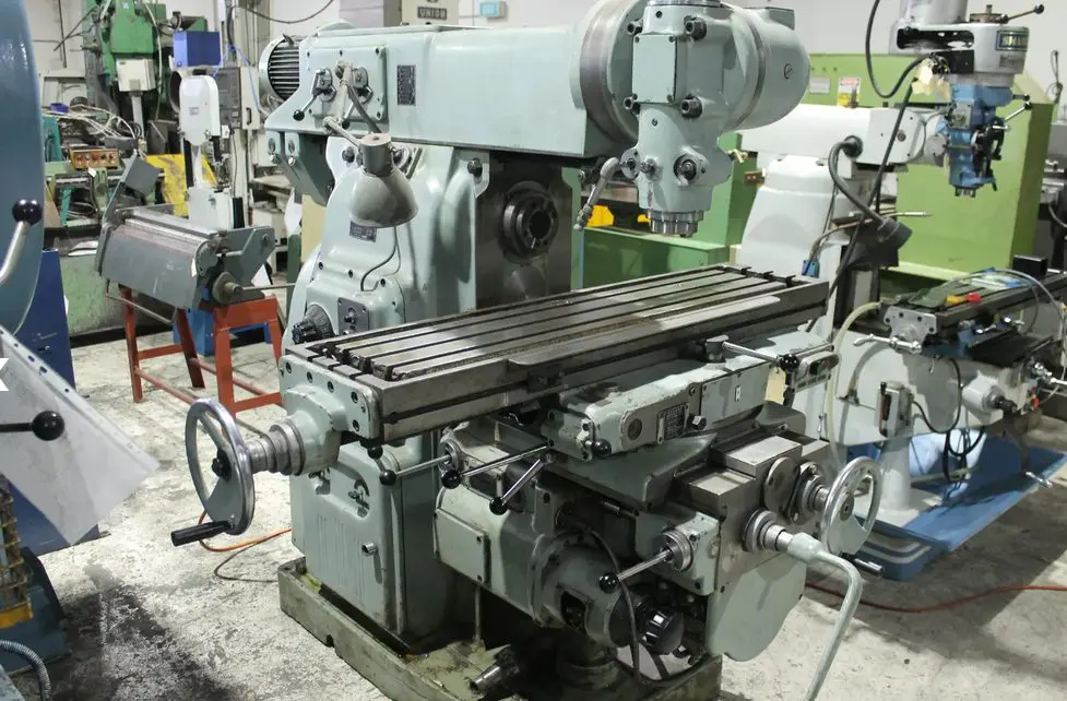 X6232 Universal Milling Machine TRT#54 - OFFERS - Image 3