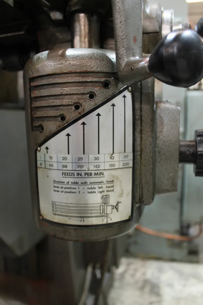 Holke F10-V Turret Milling Machine TRT#49 - Image 4